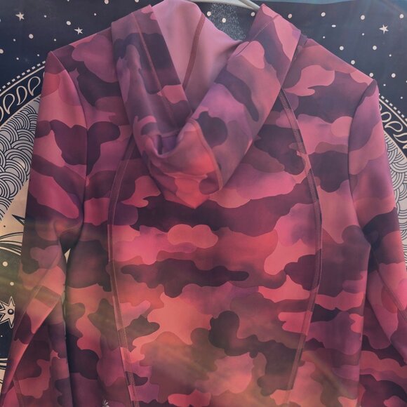 NWOT Athleta Pinnacle Hoodie Pullover - Small - Picture 2 of 6